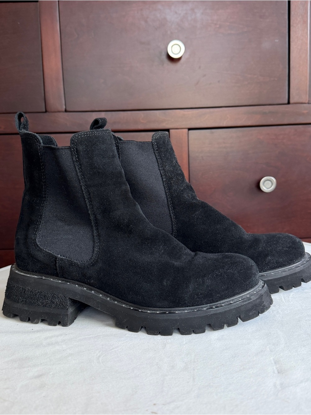 La CANADIENNE Black Suede Chelsea Lug Boots